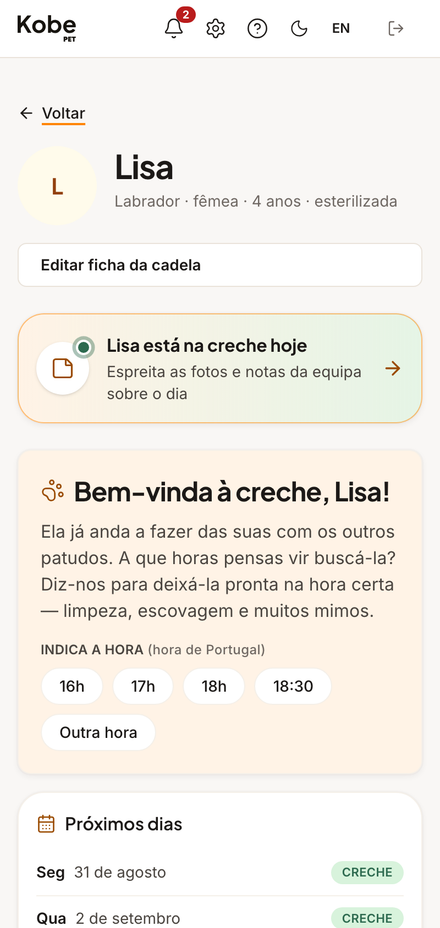 Ficha da Lisa na app — está na creche hoje, escolhes a hora de recolha e vês os próximos dias